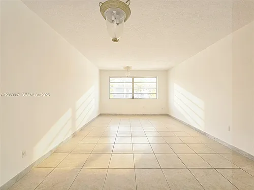 1225 NE 124th St #24B Photo 1