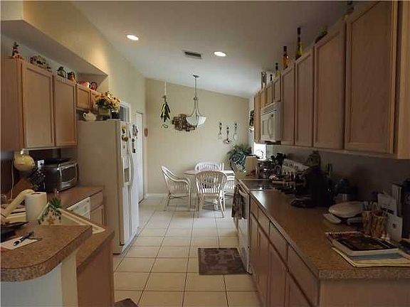 5th image of 5297 Toscana Trl