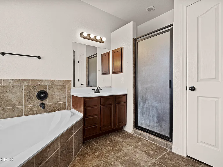 369 Emerald Acres — Photo 24