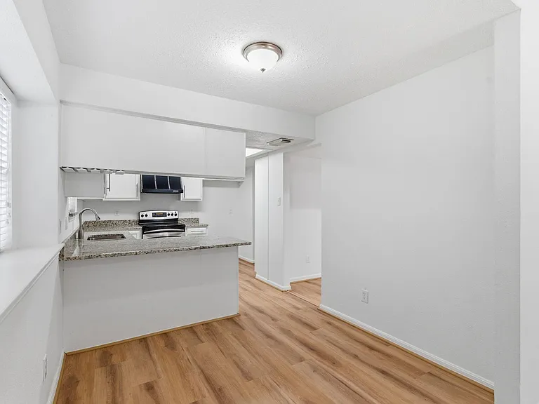 11631 Inga Ln — Photo 7