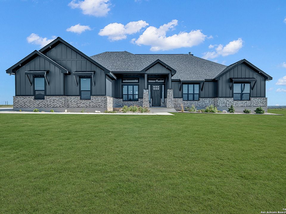 1st image of 111 Sunset Dr