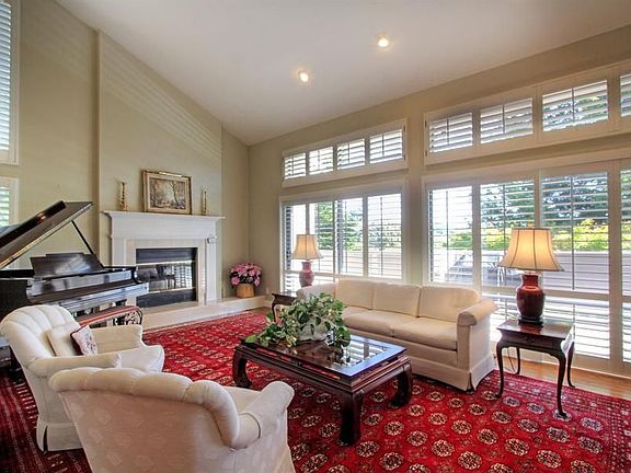 5th image of 1903 Saint Andrews Dr