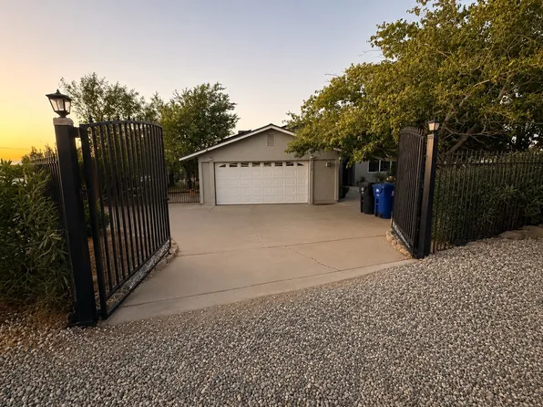 3333 E Avenue T2, Palmdale, CA 93550