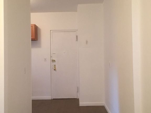4th image of 195 Madison St APT 6