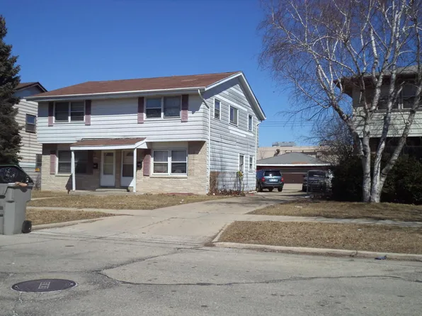 7030 W Acacia St, Milwaukee, WI 53223