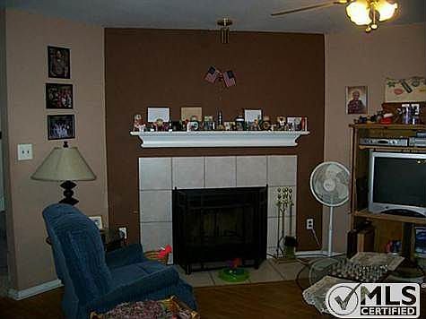 3rd image of 3641 Clubview Dr