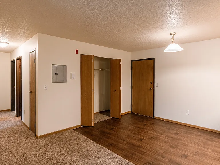 Southview III — Photo 15