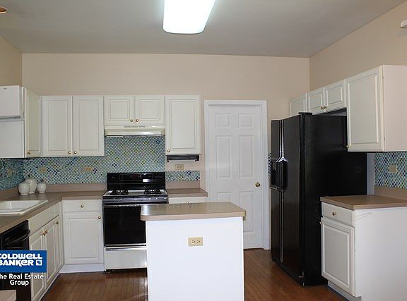 5th image of 120 S Constitution Dr