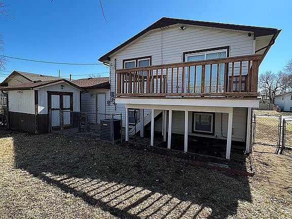 3rd image of 2520 W Crawford Ave