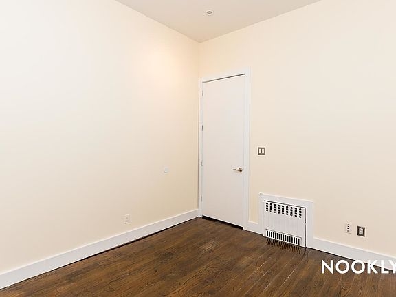5th image of 20 Wilson Ave APT 1
