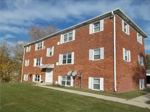 2930 Sandy Hollow Rd #2, Rockford, IL 61109