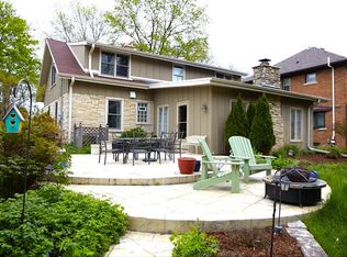 325 E Day Ave, Whitefish Bay, WI 53217