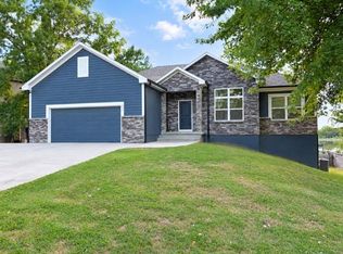 609 Campbell, Pleasant Hill, MO 64080