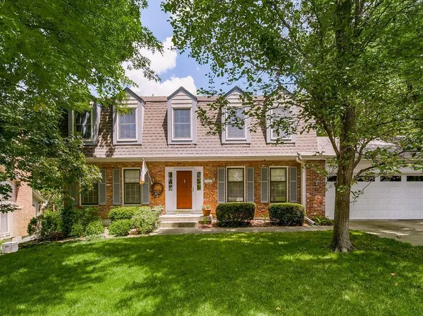 11523 Knox St, Overland Park, KS 66210