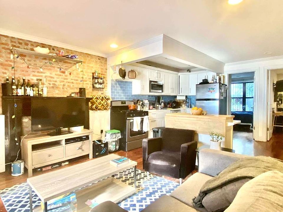 1st image of 189 Rogers Ave #1P