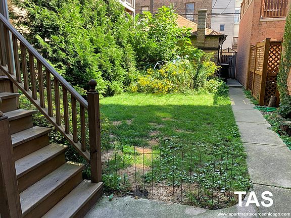 2nd image of 3355 N Lakewood Ave