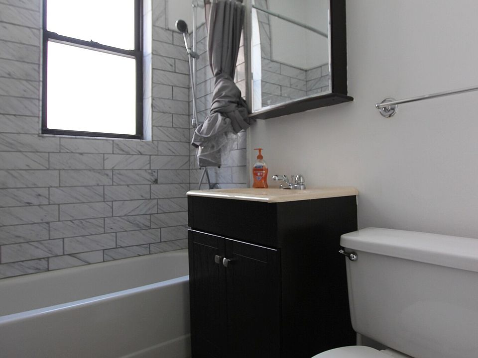 1st image of 3518 N Broadway St #3520-3E
