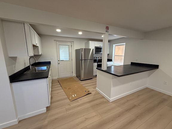 Enjoy your home cooked meal at the dining at the peninsula.