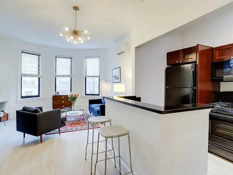 1765 R St NW #201 — Photo 4