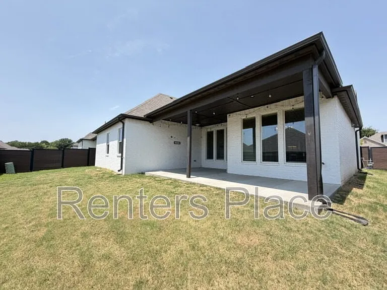 803 E Delmar Pl — Photo 26