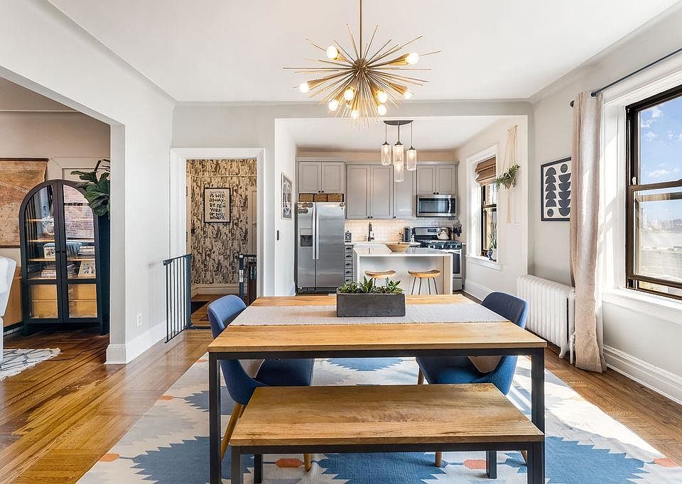 1st image of 1055 Boulevard E