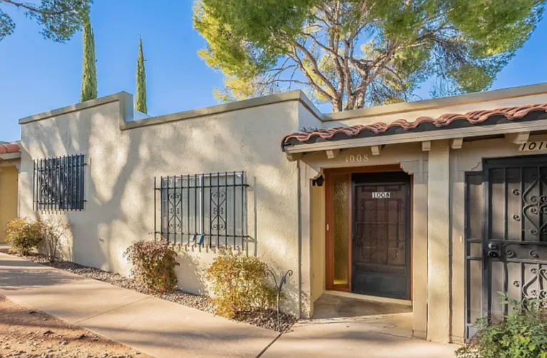 1023 S Calle De Las Casitas — Photo 3