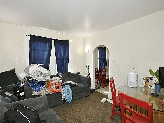 4th image of 300 Sherman Ave #8ec844d3d