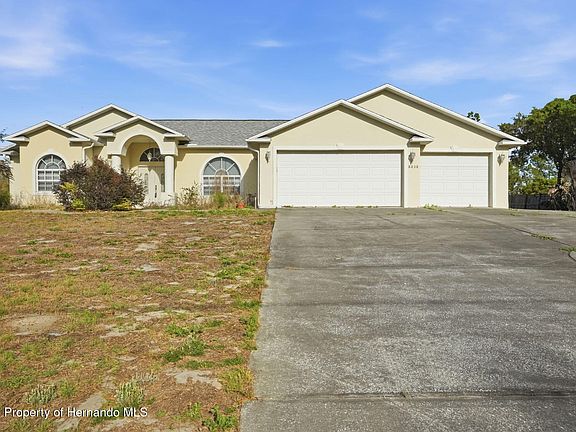 2nd image of 8038 Madrid Rd