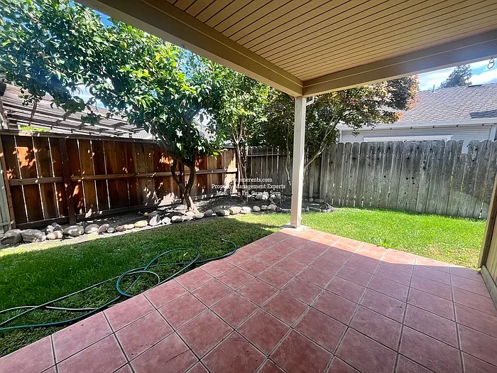 6019 Carolina Cir — Photo 25