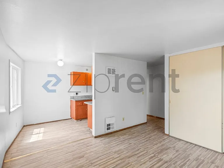 321 Athol Ave #1 — Photo 8