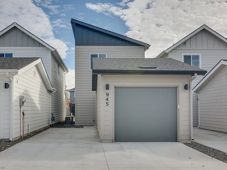 1688 S Sunseeker Ln — Photo 21