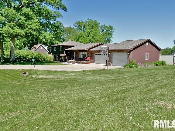 3rd image of 248 Whispering Oaks Dr