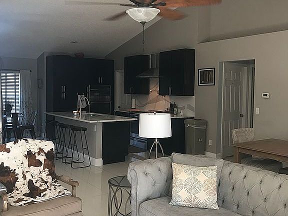 5th image of 2056 Urbana Ave