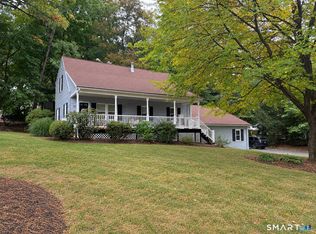 50 East Shore Boulevard, Farmington, CT 06085