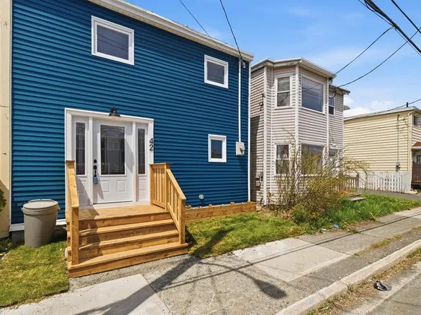 42 Beaumont Street, St. John's, NL A1E1R6