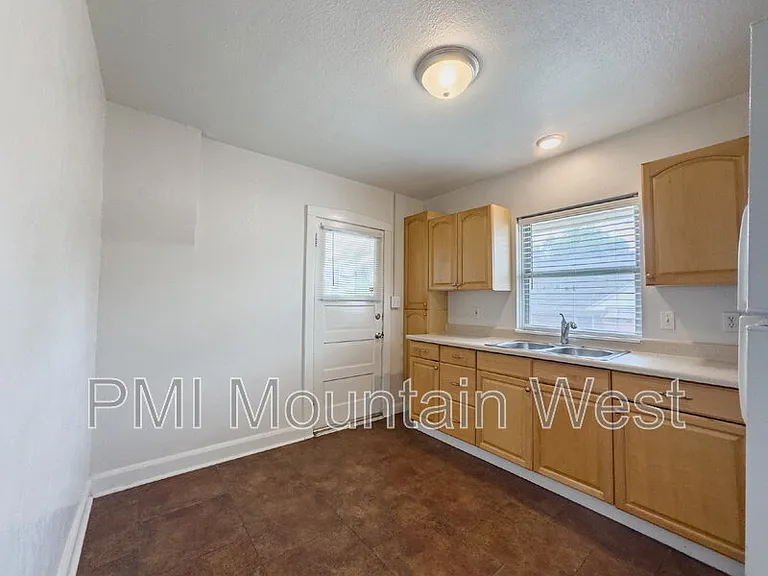 1134 S McClelland St — Photo 20