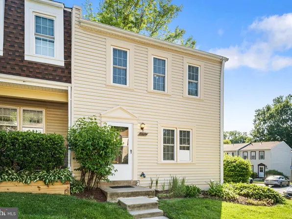 6358 Fenestra Ct, Burke, VA 22015