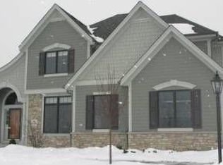 N42W22765 London Ct, Pewaukee, WI 53072