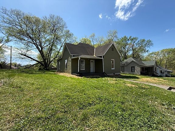 3rd image of 1514 Jourolman Ave