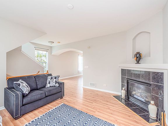 3rd image of 1762 Dogwood Ln