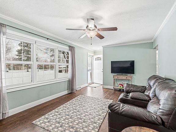 5th image of 12363 Ashland St