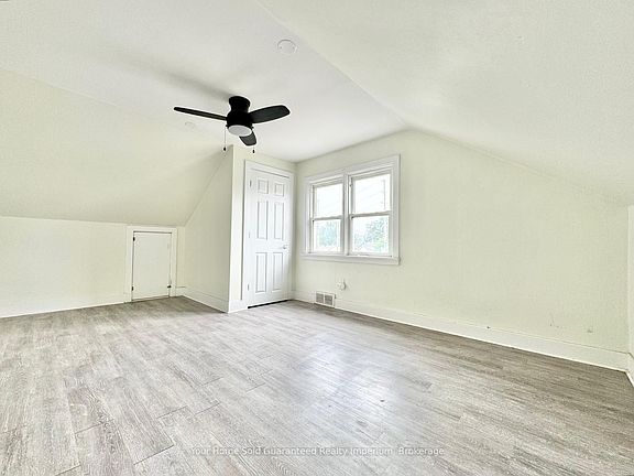 3rd image of 232 Grantham Ave