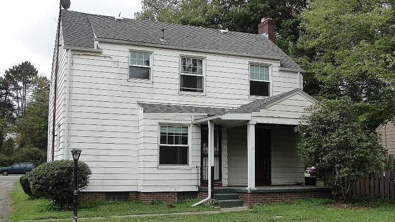 2nd image of 4102 Mahoning Ave