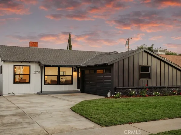 13910 Wyandotte St, Van Nuys, CA 91405