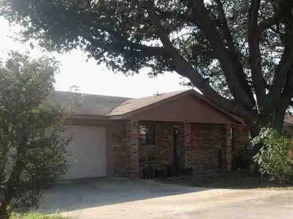 2106 Lago Trl, Killeen, TX 76543