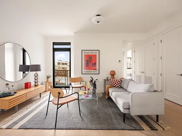 755 Washington Avenue image 3 of 8