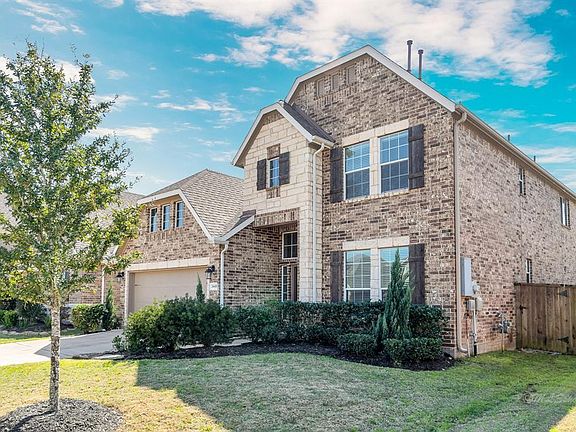 3rd image of 24431 Peroni Dr