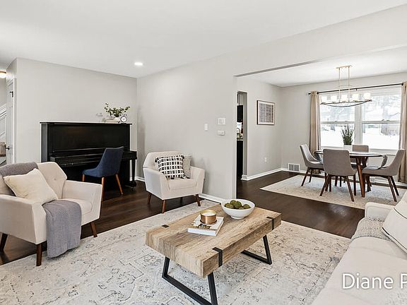 5th image of 1920 Glenmoor Ct SE