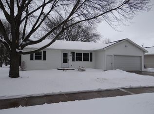 3412 S Kernan Ave, Appleton, WI 54915