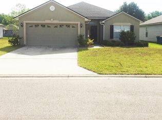 11925 Hayden Lakes Cir, Jacksonville, FL 32218